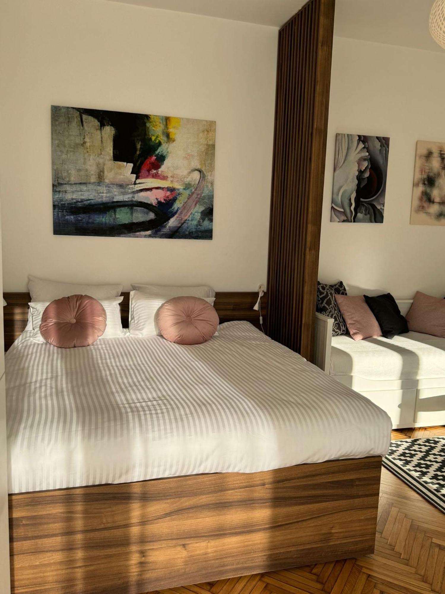 Balconia Sunny Apartment In Centre Of 베오그라드 외부 사진