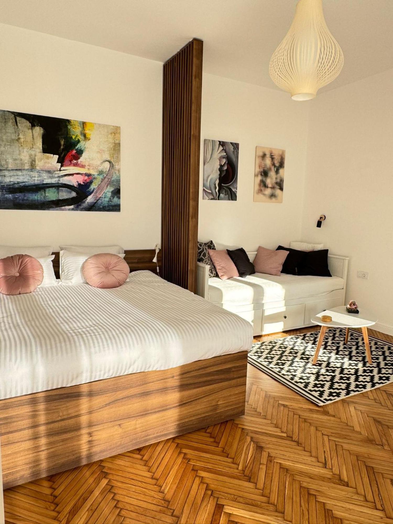 Balconia Sunny Apartment In Centre Of 베오그라드 외부 사진